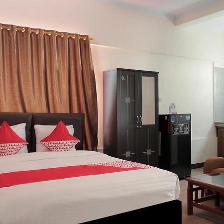 Hotel Oyo 222 M@Jayakarta Esterno foto